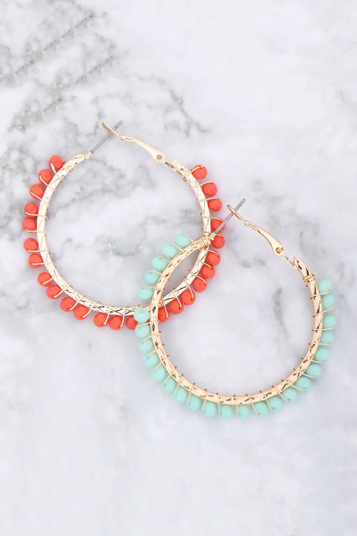 26923 - WIRED GLASS BEAD HOOP EARRINGS