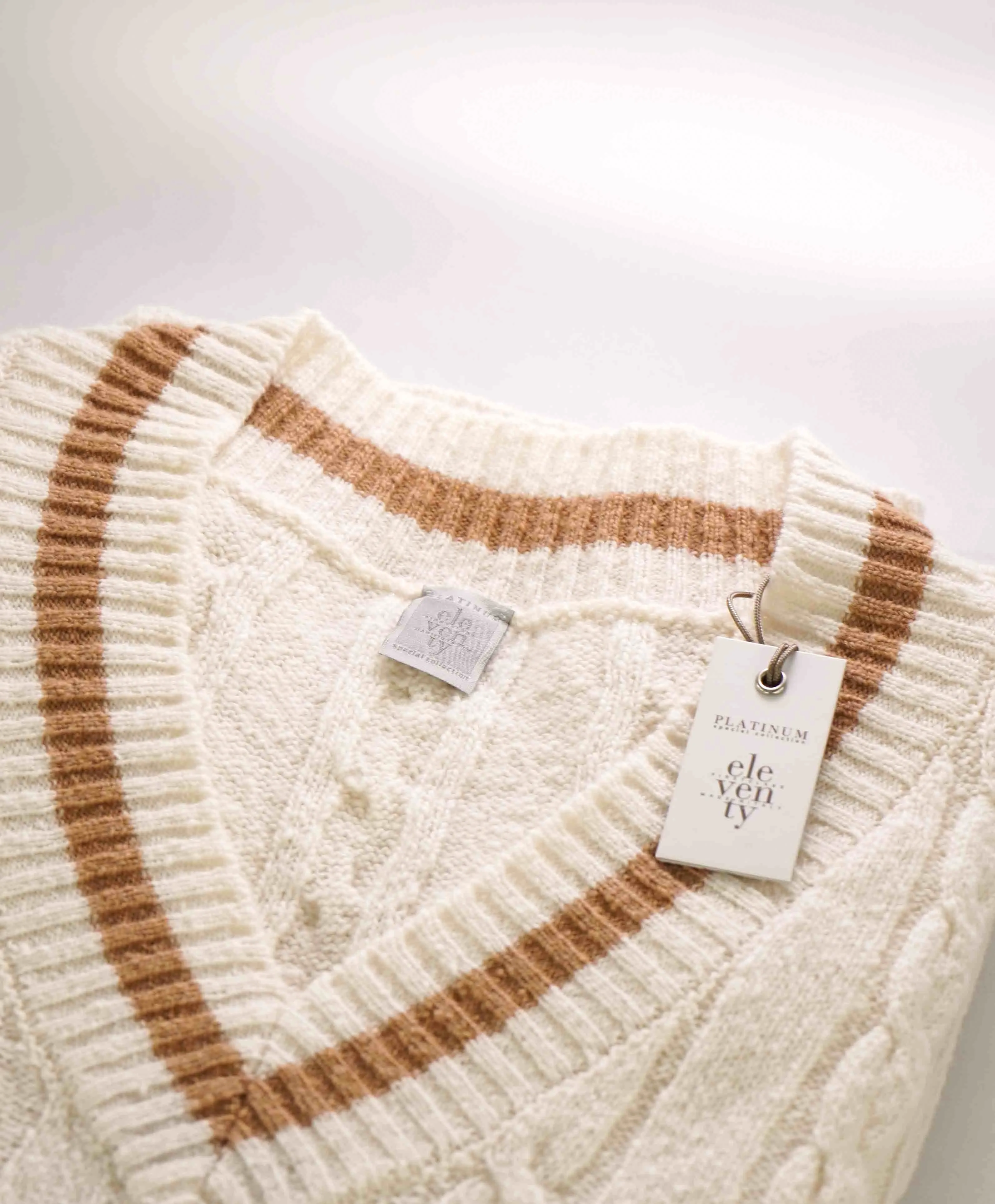 $545 ELEVENTY - Cable Knit WOOL/CASHMERE *CRICKET* Sweater Vest - Large