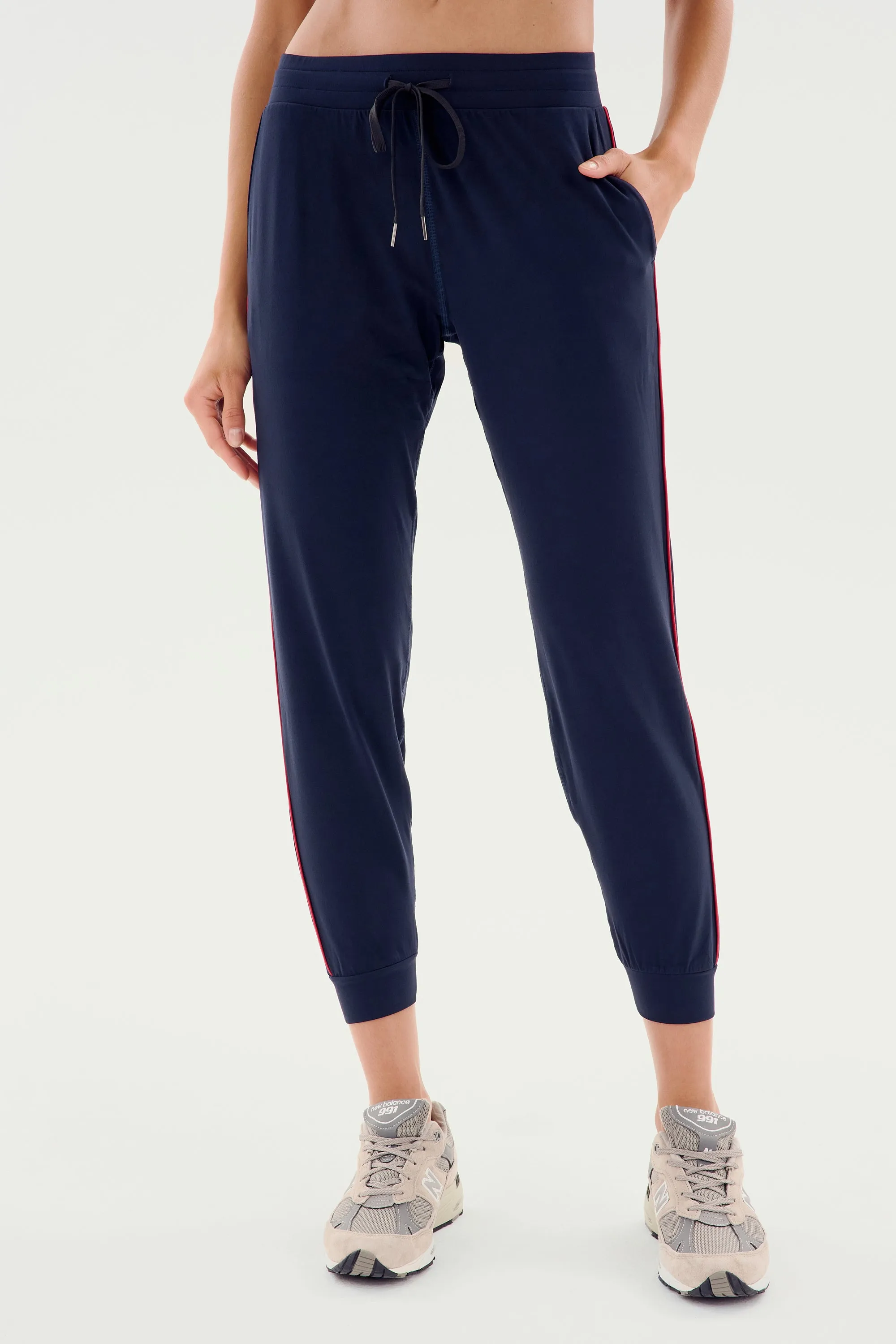Airweight Jogger 7/8 with Piping - Indigo/Pirate Red