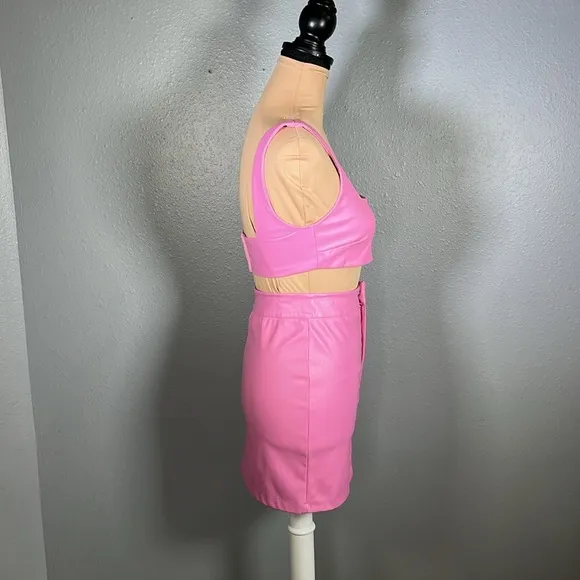 BARBIECORE going out party Pink Faux leather bralette &amp; matching skirt set sz XS
