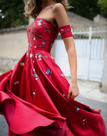 Chic A-line Off-the-shoulder Embroidery Long Burgundy Satin Prom Dresses/Evening Dress OHC285