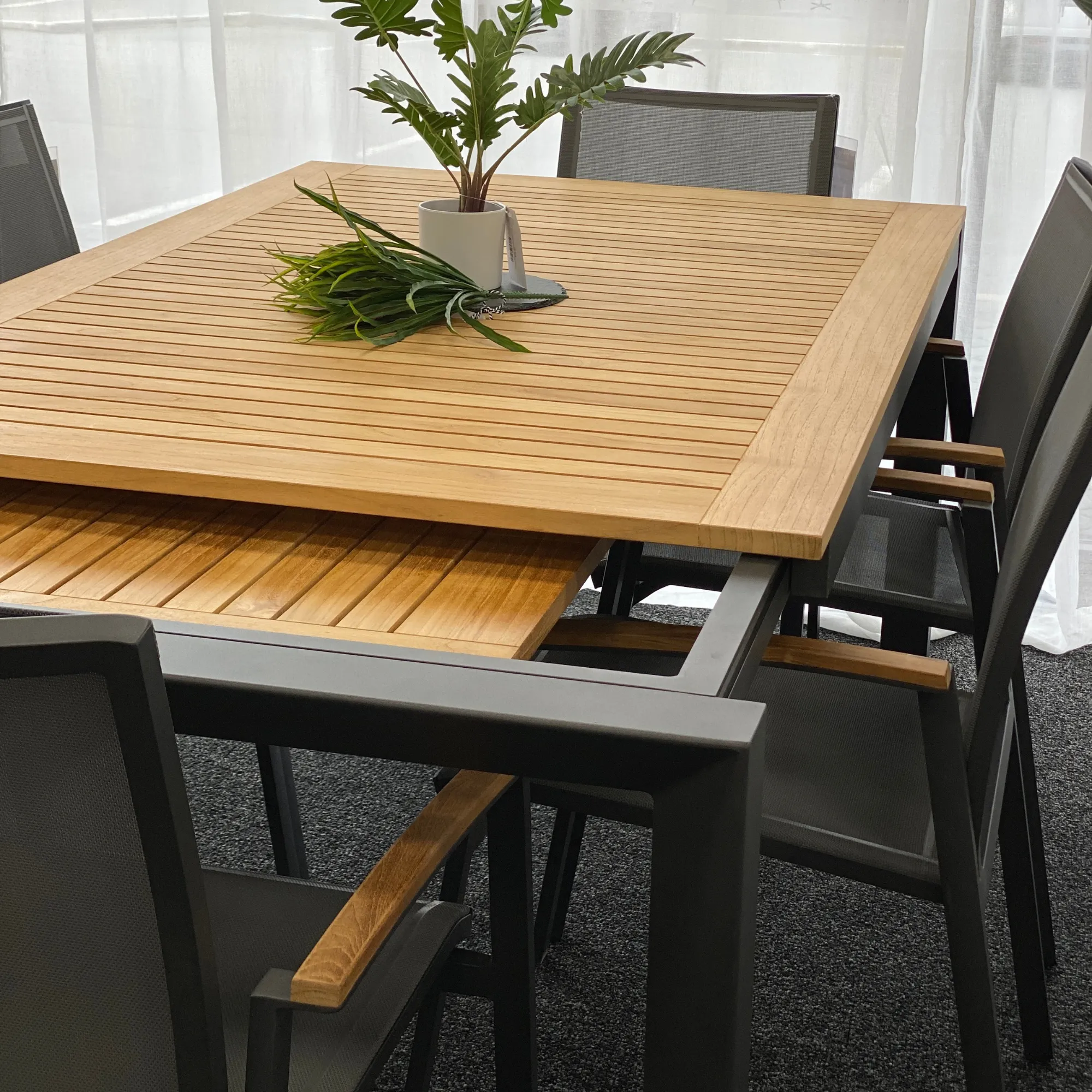 Grove Small Ext Outdoor Dining Table 160/220x100 - Charcoal