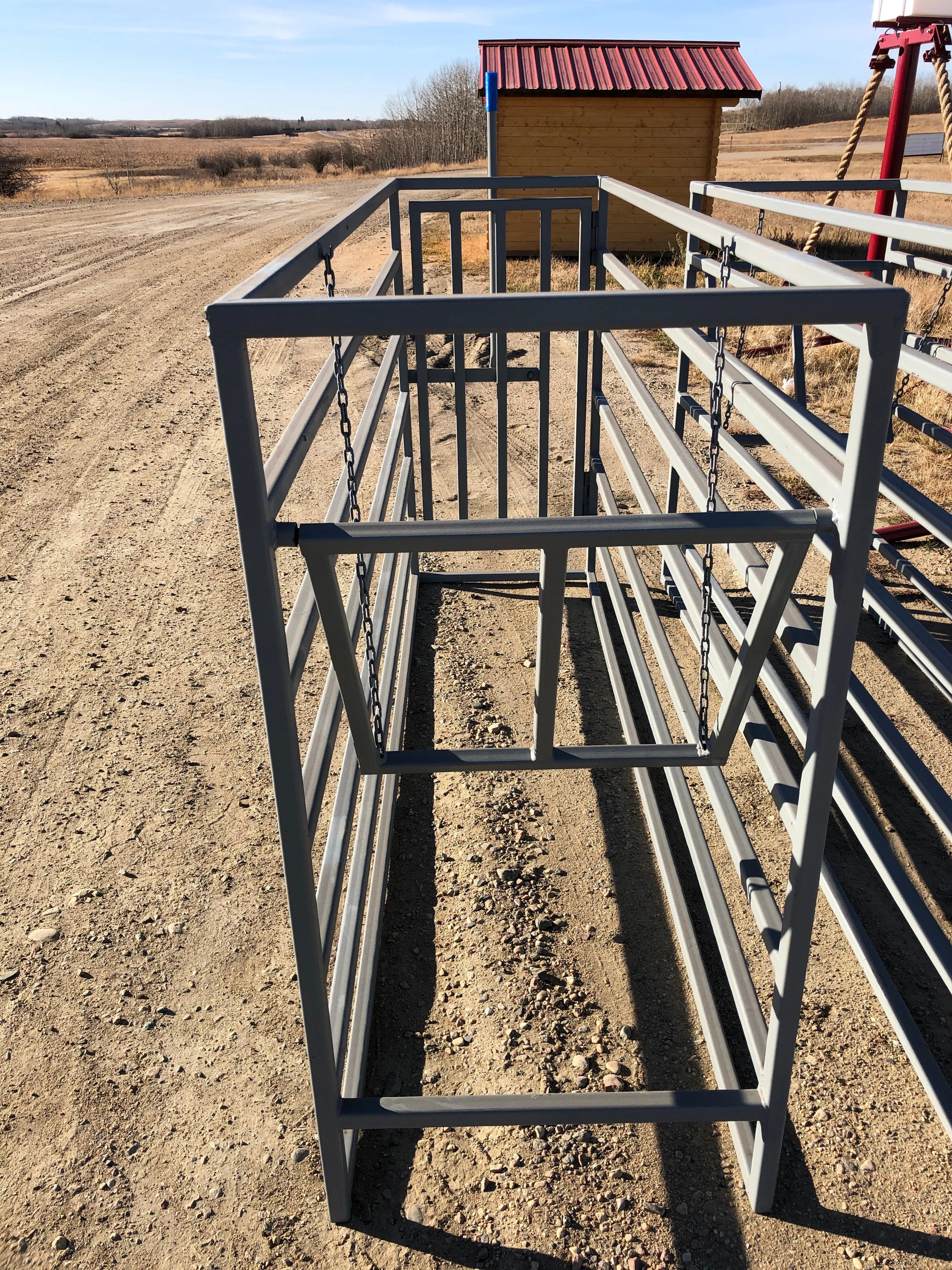 LESTRIPCHUTE Roping Stripping Chute - Cross Heels