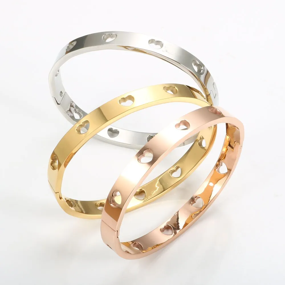 Luxury Hollow Heart Bracelet