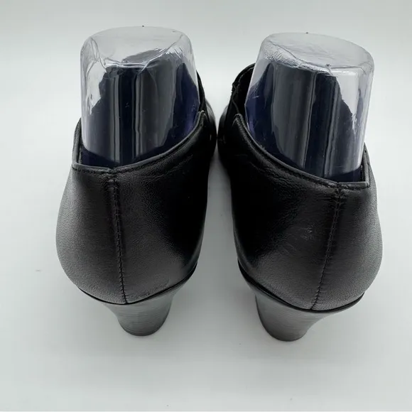 Munro Black Genuine Leather Heels Size 11 N Made in USA