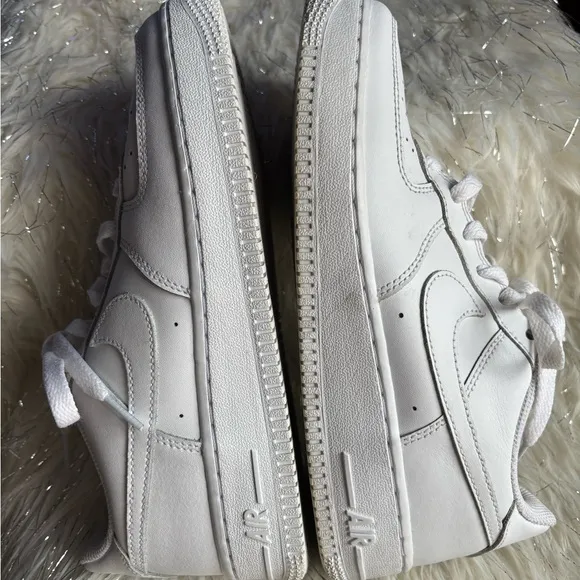 Nike Air Force 1 White Sneakers