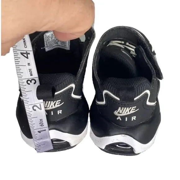 Nike Air Max TW TD 'Black White' Youth Athletic Sneakers DQ0298 Size 9C