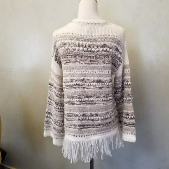 NWT Romeo   Juliet Couture sweater (N17)
