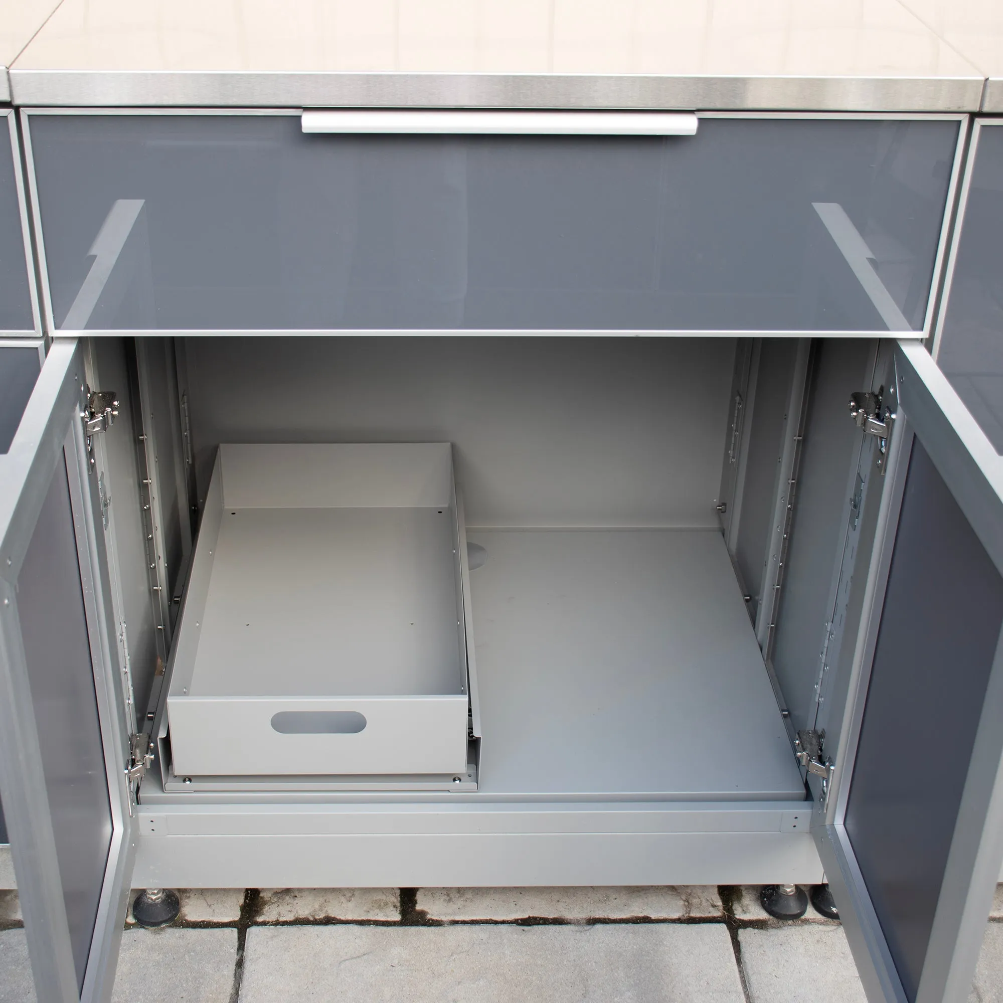 Outdoor Kitchen Medium Pull Out Tray
