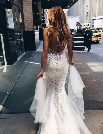 Sexy Chic Wedding Dresses Straps Appliques Sweep/Brush Train Backless Bridal Gown OHD220