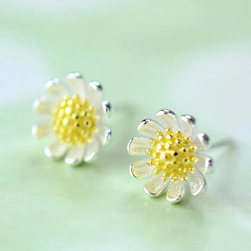 Silver Flower Shaped Earring