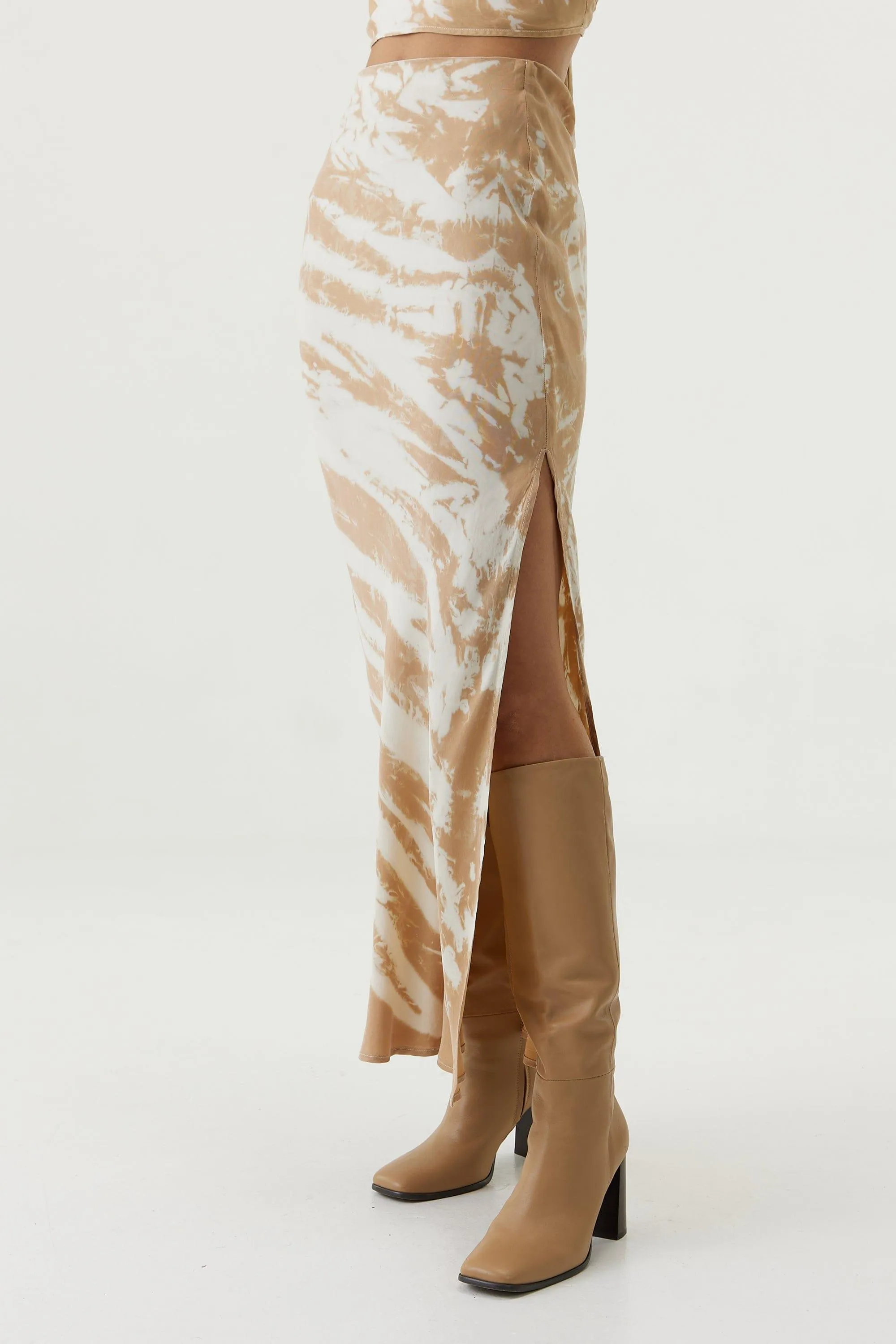 TWIST THROUGH BIAS MAXI SKIRT | TAN TIE DYE