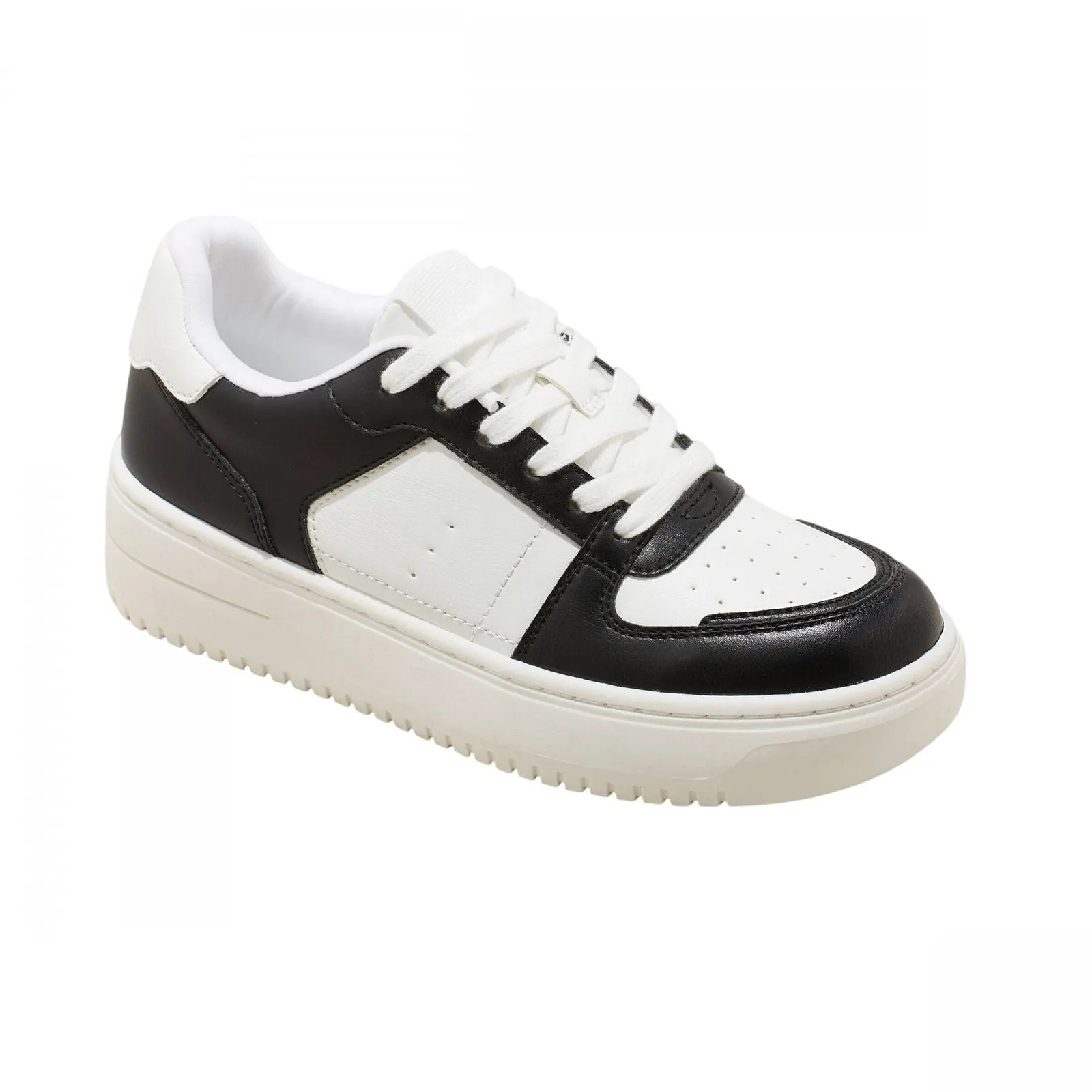 Wild Fable Womens Lola Lace-Up Sneakers with Memory Foam Insole Black 8M
