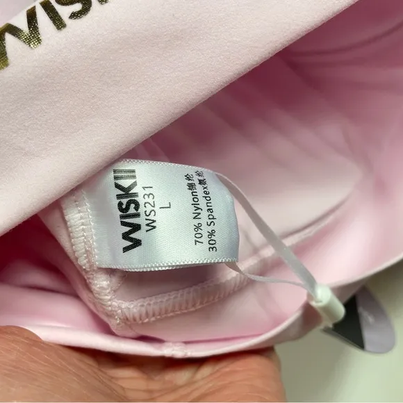 Wiskii NWT Pink Crisscross sports Bra Scalloped seamless 4-way stretch yoga L