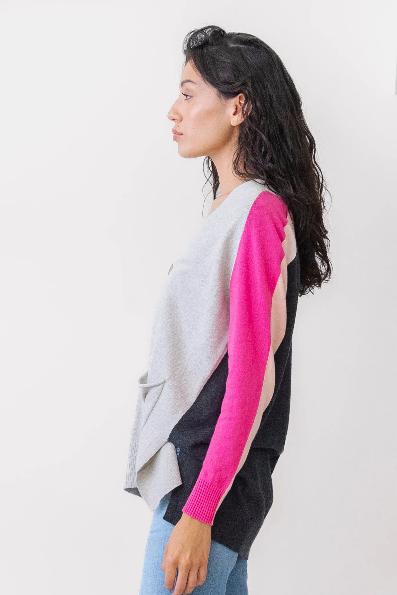ZAKET AND PLOVER Pocket Cardigan in Grey & Pink
